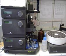 Foto de Sistema Líquido de Cromatografia de Alta Eficiência (FPLC).
